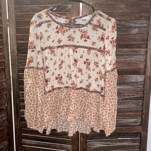 American Eagle Floral Blouse